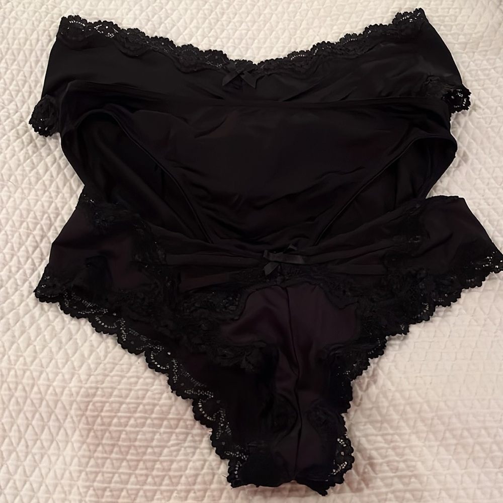 Victoria’s Secret 3 Silky Lace Cheeky Bikini Panties Black Large Medium